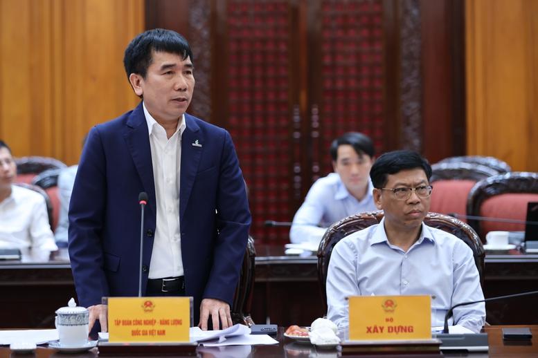 Thủ tướng: Xây dựng ngay kho dầu thô tại Nghi Sơn và tính toán các địa điểm khác- Ảnh 4.