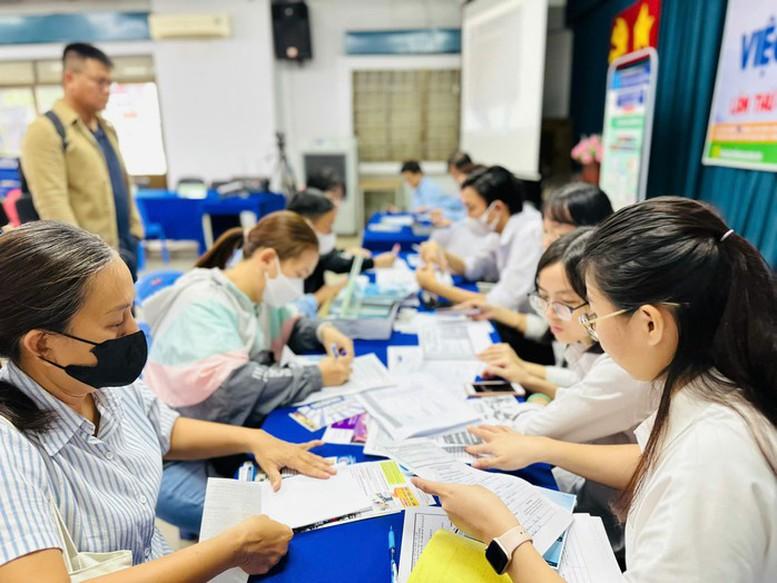 Các trường hợp miễn, giảm, tạm dừng đóng kinh phí công đoàn- Ảnh 1.