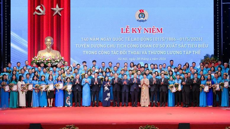 Chủ tịch Quốc hội Trần Thanh Mẫn: Các cấp Công đoàn tập trung nâng cao năng suất lao động và tăng trưởng hai con số- Ảnh 5.