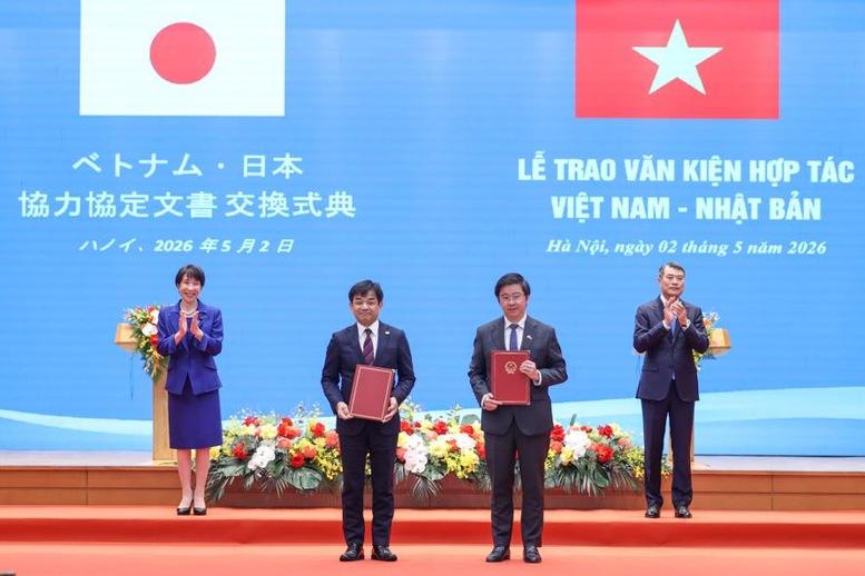 Việt Nam, Nhật Bản trao nhiều văn kiện hợp tác quan trọng- Ảnh 4.