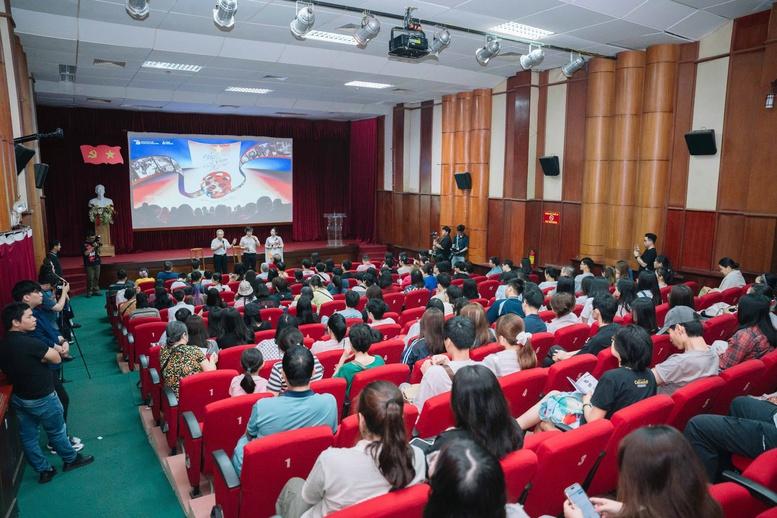 Đánh thức ký ức lịch sử qua ‘Việt Nam chưa kể hết’- Ảnh 1. Đánh thức ký ức lịch sử qua ‘Việt Nam chưa kể hết’- Ảnh 1.