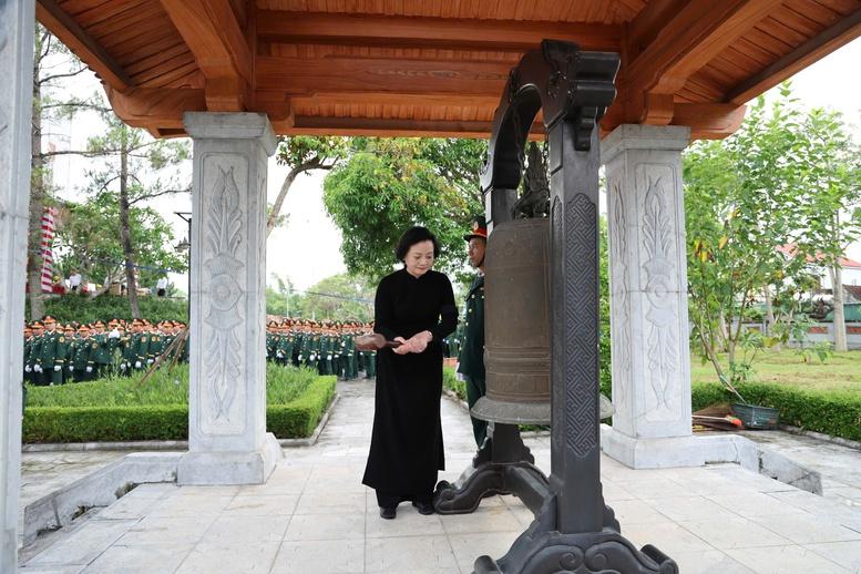 Đón 80 hài cốt liệt sĩ quân tình nguyện, chuyên gia Việt Nam hy sinh trên đất Lào trở về đất mẹ- Ảnh 3.