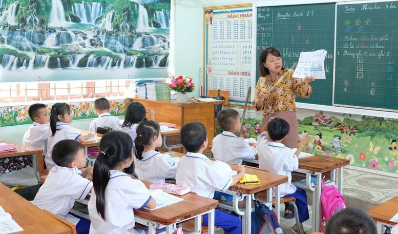Nhà giáo được hưởng phụ cấp ưu đãi theo nghề từ 20-80%- Ảnh 1.