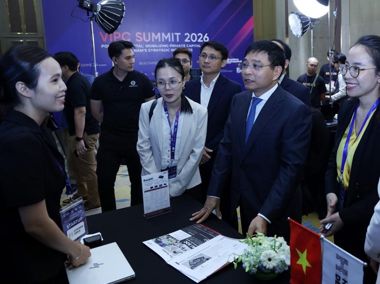 Việt Nam hội tụ nhiều lợi thế trở thành điểm đến chiến lược của dòng vốn đầu tư công nghệ toàn cầu- Ảnh 7. Việt Nam hội tụ nhiều lợi thế trở thành điểm đến chiến lược của dòng vốn đầu tư công nghệ toàn cầu- Ảnh 7.