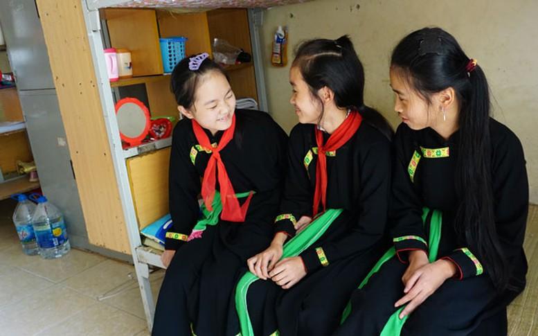 Hỗ trợ tiền ăn, gạo, đồ dùng cá nhân cho học sinh trường phổ thông nội trú- Ảnh 1. Hỗ trợ tiền ăn, gạo, đồ dùng cá nhân cho học sinh trường phổ thông nội trú- Ảnh 1.