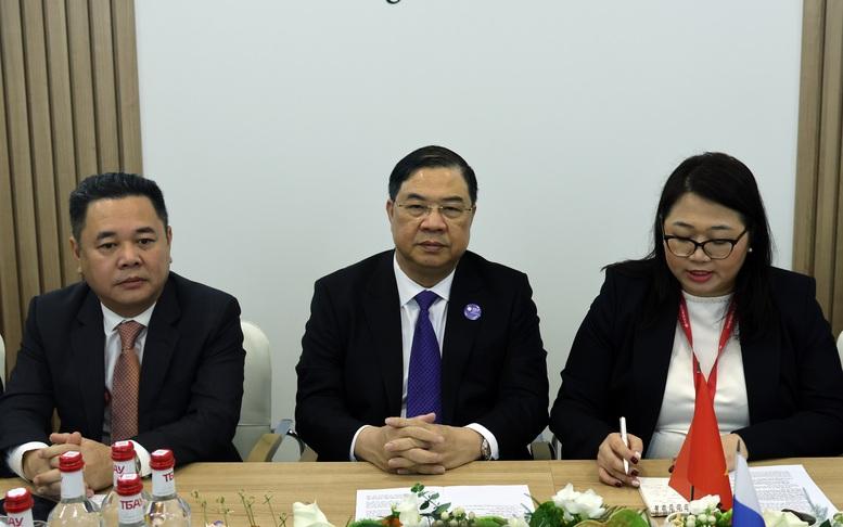 Phó Thủ tướng Thường trực Phạm Gia Túc làm việc với Phó Thủ tướng Nga Alexander Novak- Ảnh 2.