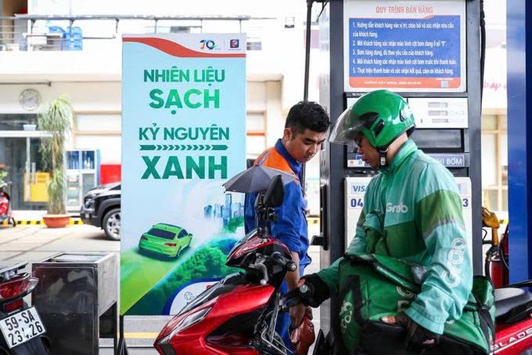 Giá xăng dầu đồng loạt giảm- Ảnh 1.