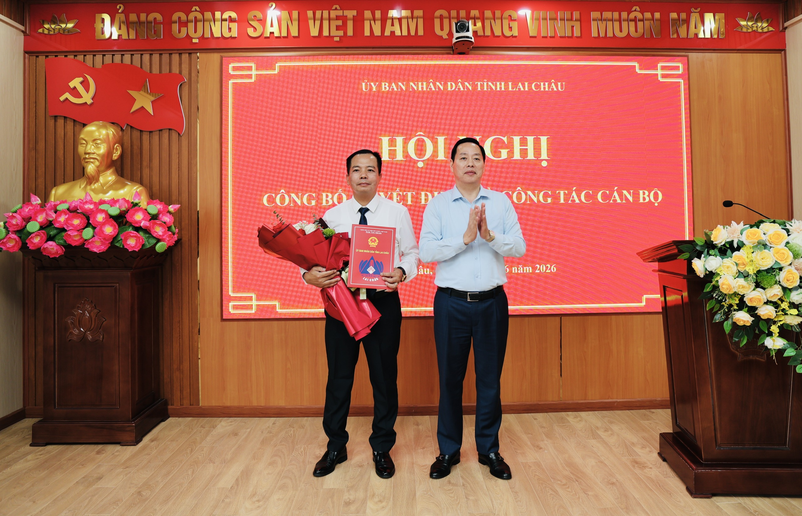 Đồng chí Lương Việt Thảo nhận nhiệm vụ Giám đốc Ban Ban Quản lý dự án Đầu tư xây dựng các công trình Nông nghiệp và Phát triển nông thôn, khẳng định cùng tập thể xây dựng khối đoàn kết, minh bạch