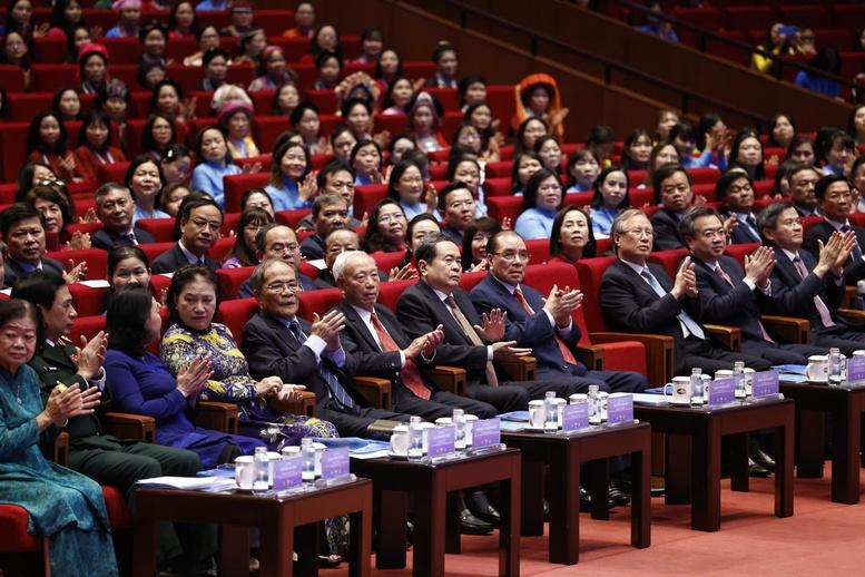 Khai mạc Đại hội đại biểu Phụ nữ toàn quốc lần thứ XIV: Khơi dậy tiềm năng, khát vọng cống hiến của phụ nữ Việt Nam- Ảnh 2.