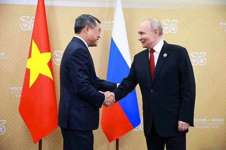 Thủ tướng Chính phủ Lê Minh Hưng hội kiến Tổng thống Nga Vladimir Putin- Ảnh 1.
