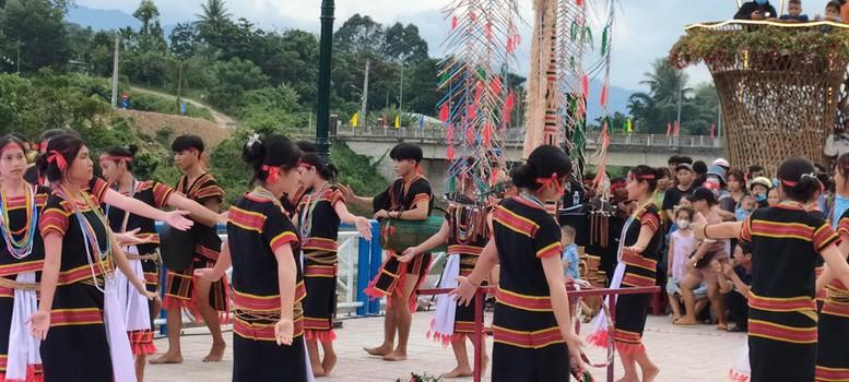 Cơ chế, chính sách bảo tồn, phát huy văn hóa truyền thống các dân tộc thiểu số- Ảnh 1.