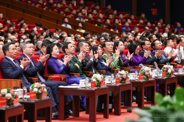 Hội nghị tri ân người có công toàn quốc: Khắc ghi những hy sinh vì Tổ quốc- Ảnh 2.