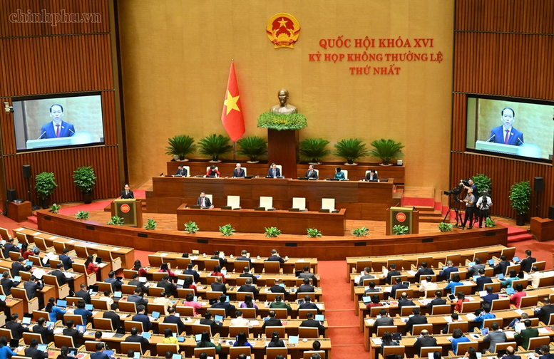 Quốc hội nghe báo cáo về 2 dự án luật trong lĩnh vực phổ biến, giáo dục pháp luật và trách nhiệm bồi thường của Nhà nước- Ảnh 1.