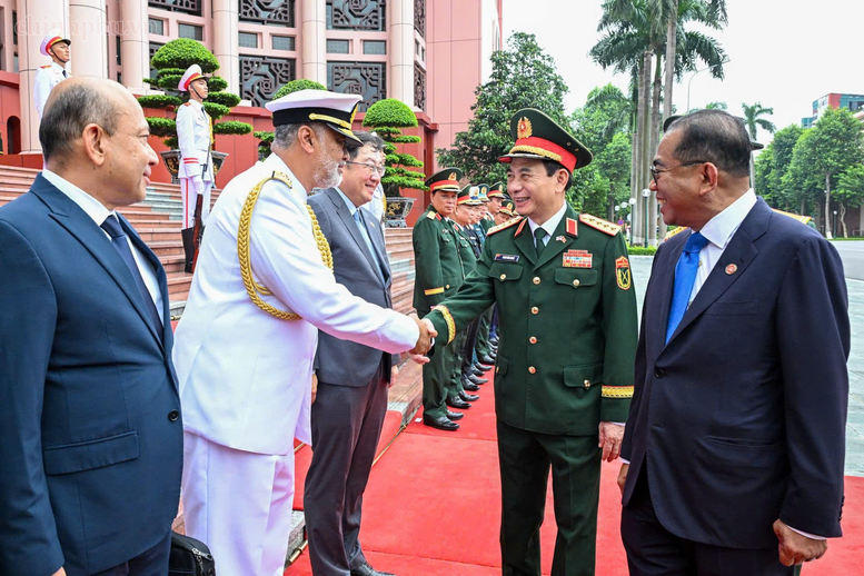 Thúc đẩy hợp tác quốc phòng Việt Nam - Malaysia- Ảnh 4.