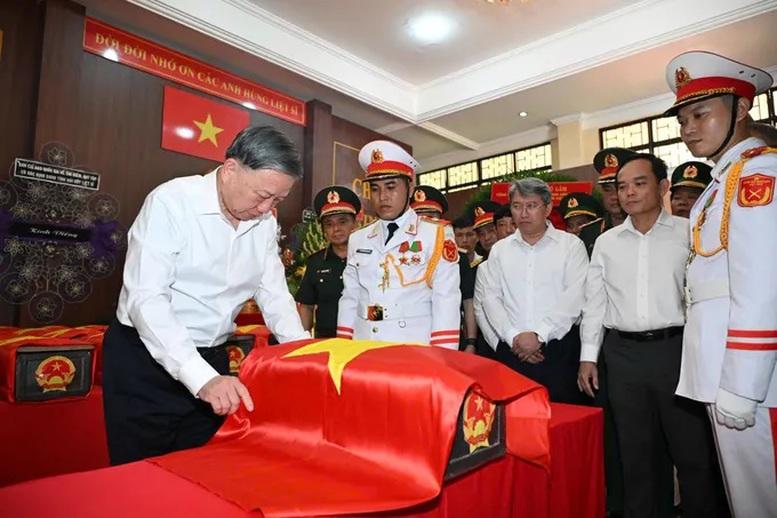 Chiến dịch 500 ngày đêm: Cuộc hành quân trong thời bình tìm kiếm, xác định danh tính liệt sĩ- Ảnh 1.