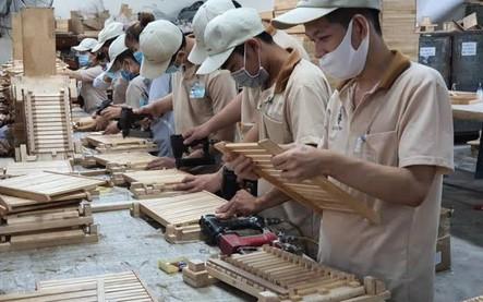 Dự thảo Nghị định quy định mức lương tối thiểu đối với người lao động làm việc theo hợp đồng lao động