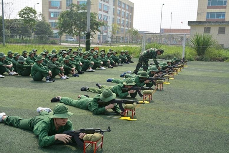 Không dạy, học môn Giáo dục quốc phòng và an ninh theo hình thức trực tuyến- Ảnh 1.