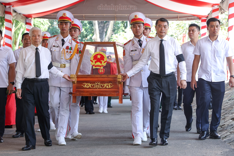 Dấu ấn Chính phủ tuần qua: Đổi mới căn bản từ những việc nhỏ nhất- Ảnh 10.