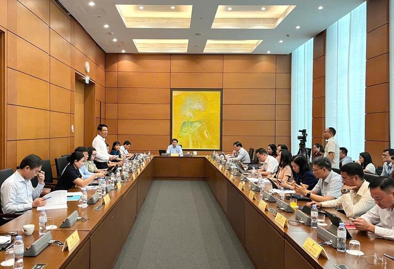 Thực hiện mục tiêu tăng trưởng cao phải đi liền với bảo đảm chất lượng tăng trưởng, kiểm soát lạm phát- Ảnh 1.