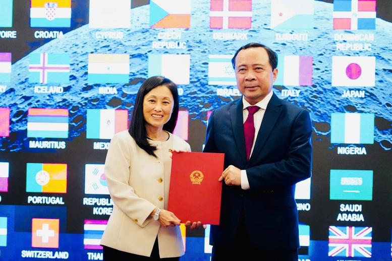 Việt Nam tham gia Hiệp định Artemis về khám phá không gian vũ trụ - Ảnh 1.