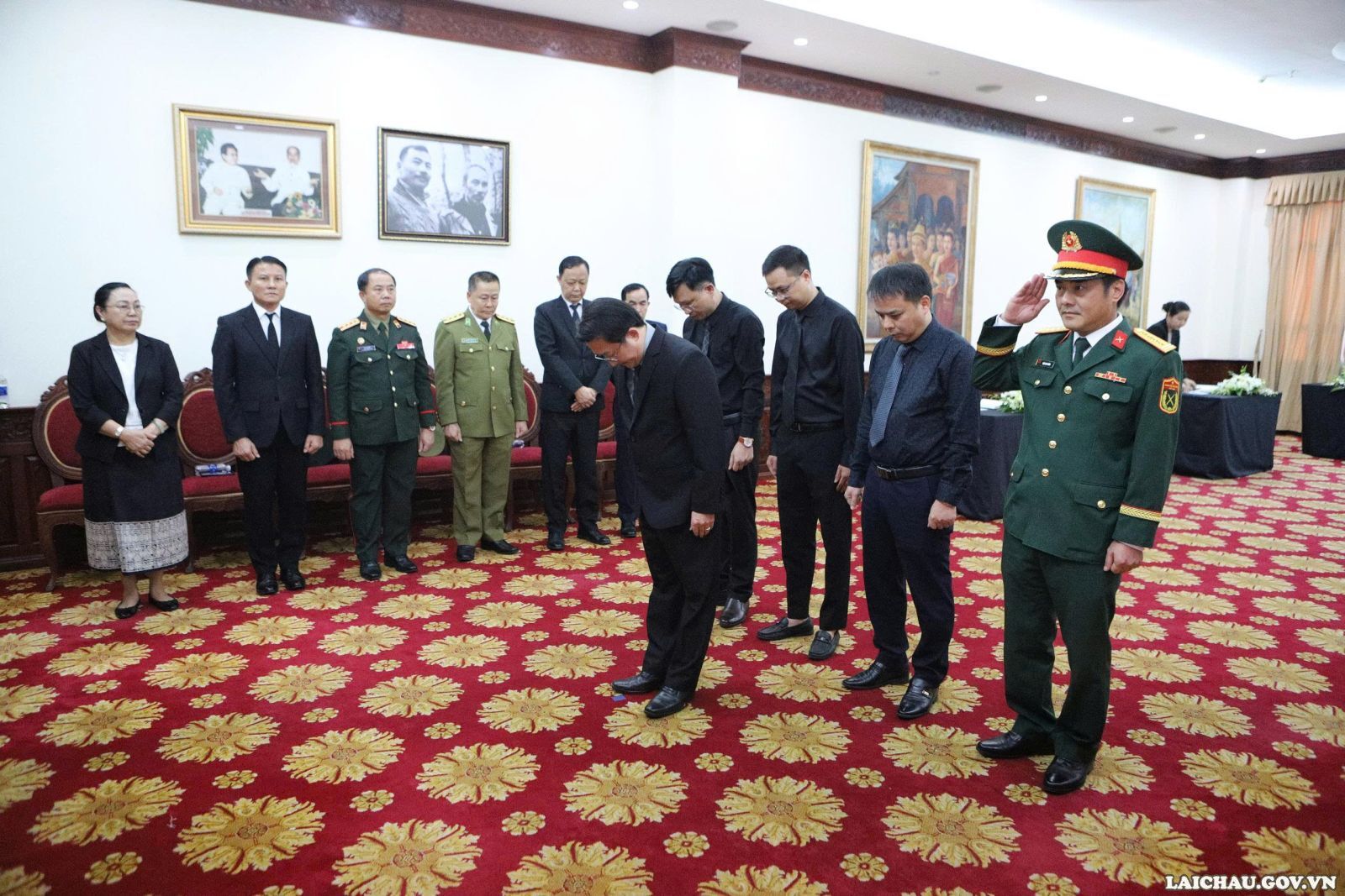 Đoàn đại biểu tỉnh Lai Châu viếng Chủ tịch Quốc hội Lào Xaysomphone Phomvihane