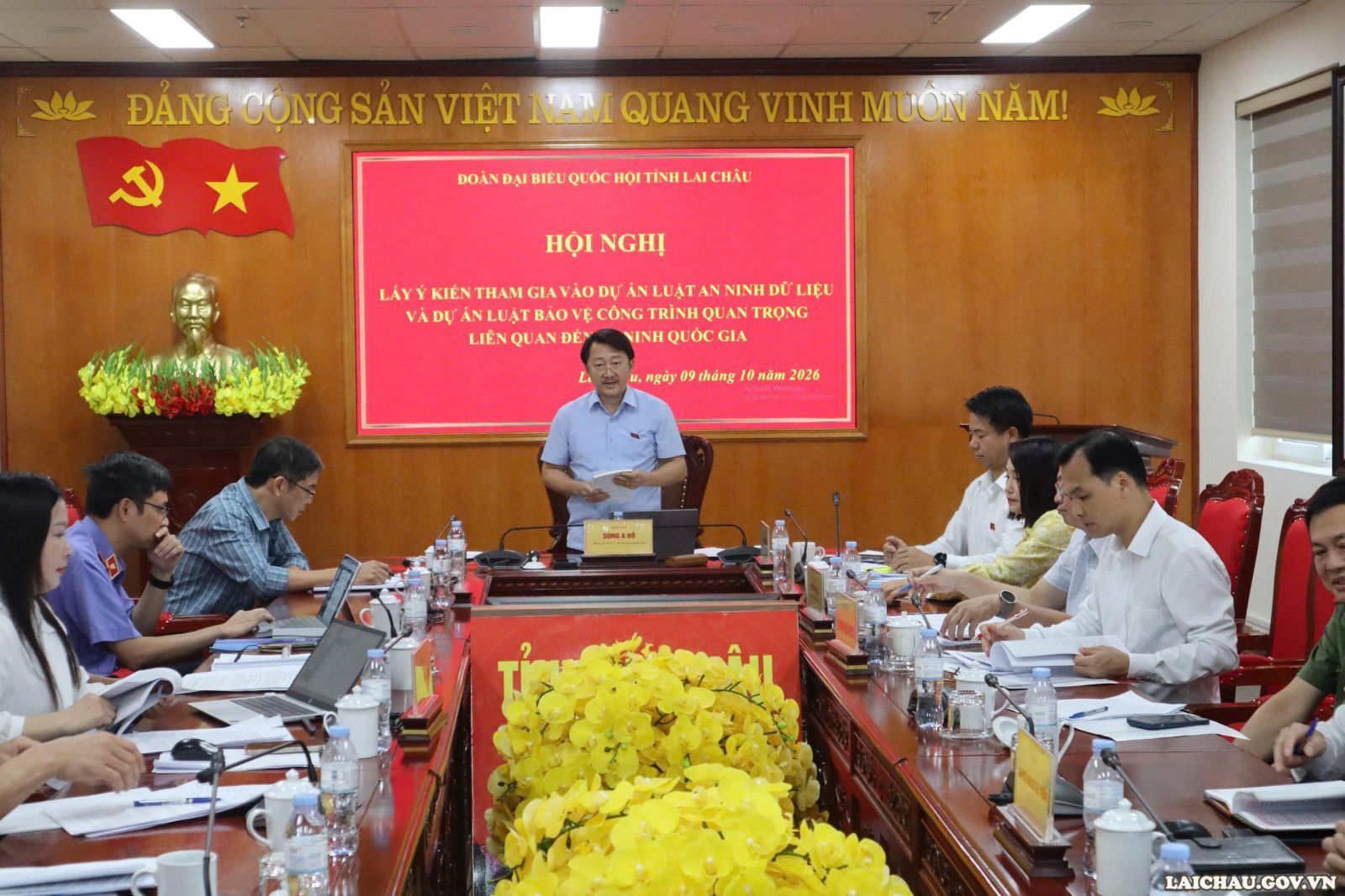 Đoàn đại biểu Quốc hội tỉnh Lai Châu lấy ý kiến tham gia vào các dự án Luật