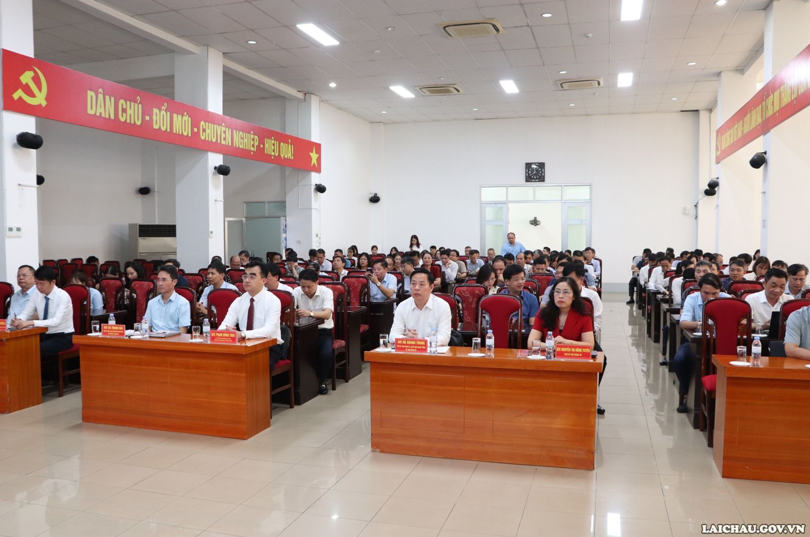 Đảng ủy UBND tỉnh: Hội nghị nghiên cứu, học tập, quán triệt, tuyên truyền, triển khai thực hiện Nghị quyết Hội nghị lần thứ ba Ban Chấp hành Trung ương Đảng khóa XIV