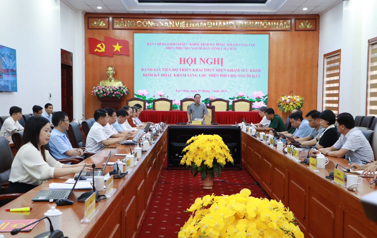 Hội nghị đánh giá tiến độ triển khai thực hiện khám sức khỏe định kỳ hoặc khám sàng lọc miễn phí cho người dân trên địa bàn tỉnh Lai Châu