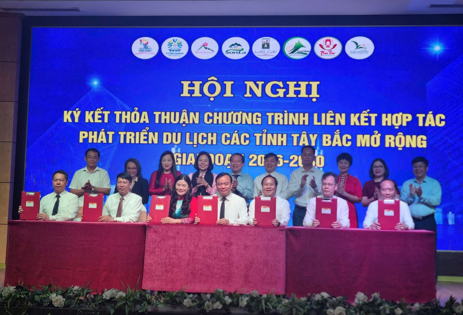 Lai Châu: Tham gia ký kết thỏa thuận Chương trình hợp tác phát triển du lịch Tây Bắc mở rộng giai đoạn 2026-2030