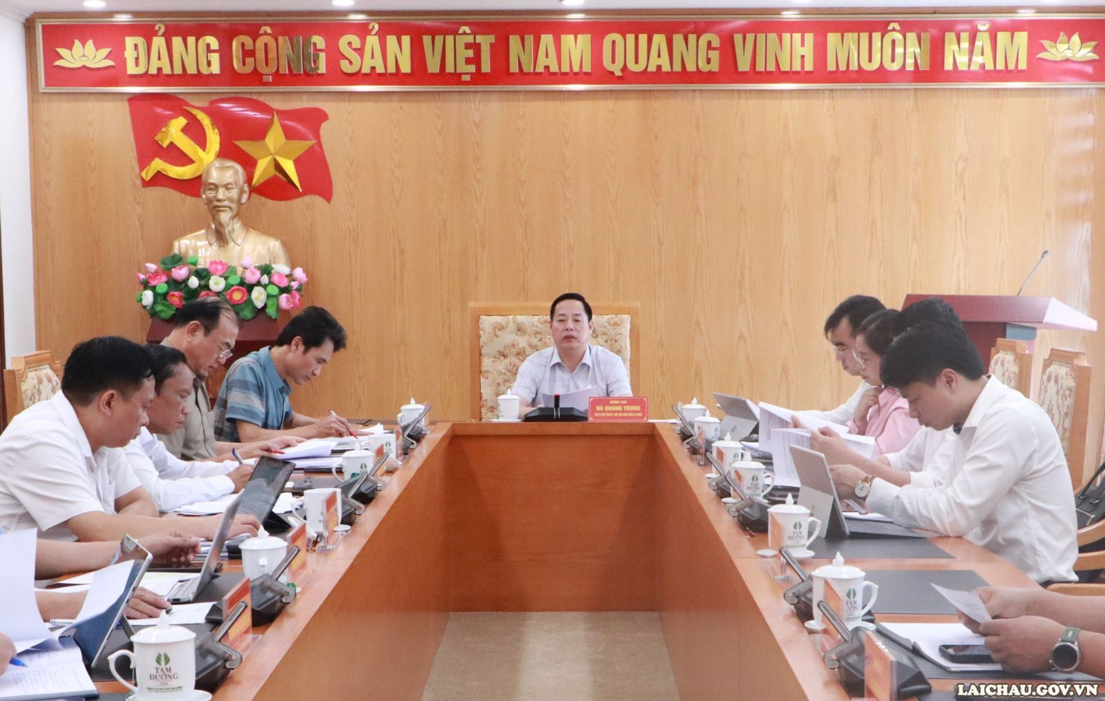 Họp cho ý kiến về dự thảo Quyết định của UBND tỉnh ban hành hướng dẫn về trình tự, thủ tục thực hiện các dự án đầu tư có sử dụng đất trên địa bàn tỉnh Lai Châu
