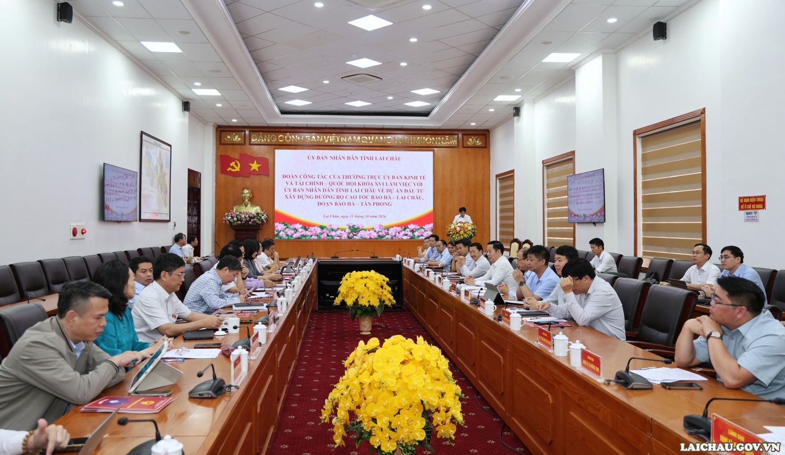 Đoàn công tác của Thường trực Ủy ban Kinh tế và Tài chính của Quốc hội làm việc với tỉnh Lai Châu về dự án cao tốc Bảo Hà - Lai Châu