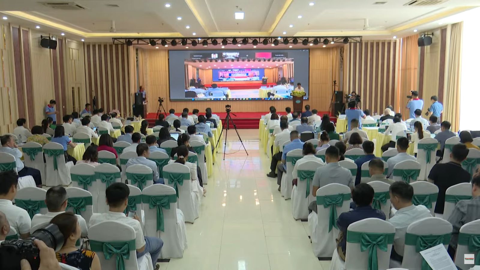 Diễn đàn “Kết nối sản xuất và thương mại nông lâm sản các tỉnh Tây Bắc”