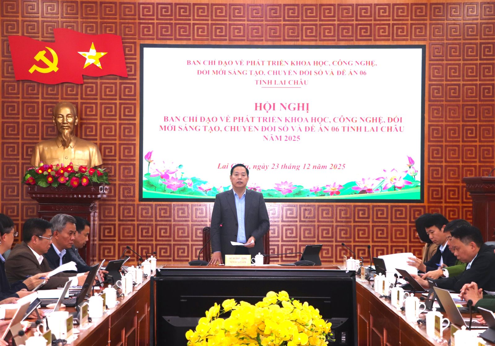 Lai Châu đẩy mạnh chuyển đổi số, cải cách hành chính gắn với Đề án 06