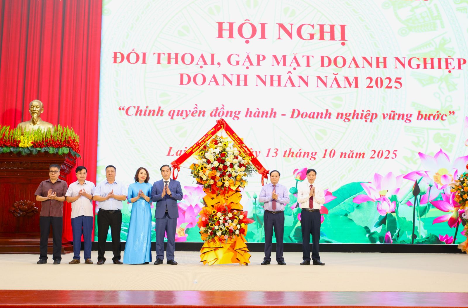 Lai Châu đối thoại, gặp mặt doanh nghiệp, doanh nhân năm 2025: Chính quyền đồng hành, doanh nghiệp vững bước