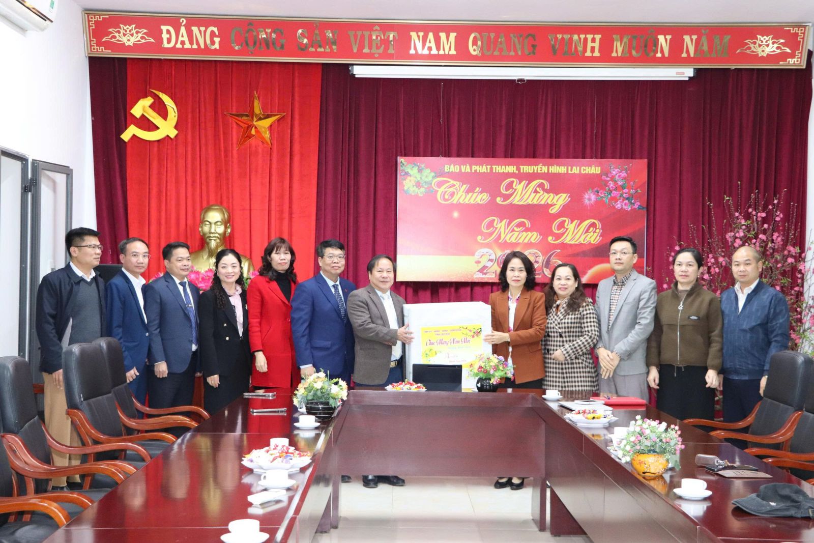 Phó Chủ tịch Thường trực UBND tỉnh Tống Thanh Hải thăm, chúc Tết các đơn vị làm nhiệm vụ trực Tết