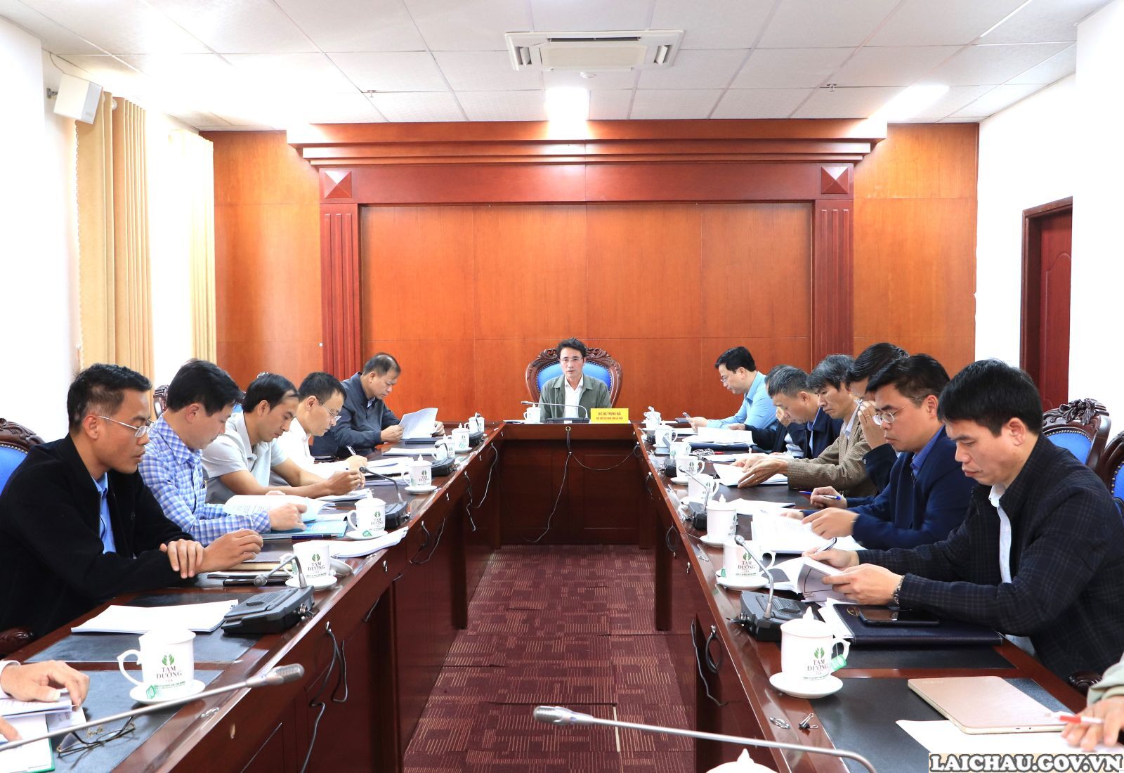 Họp Tổ xây dựng Đề án và dự thảo Nghị quyết của Tỉnh ủy về phát triển Sâm Lai Châu