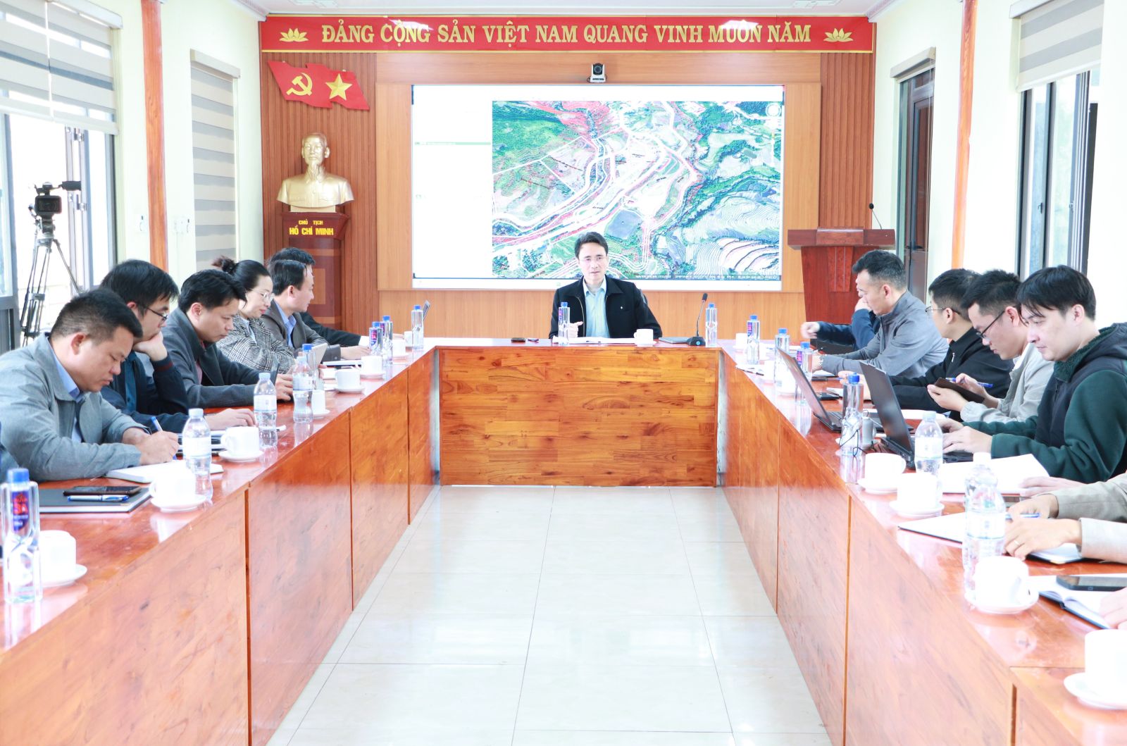 Phó Chủ tịch UBND tỉnh Hà Trọng Hải kiểm tra việc lập quy hoạch chung tại các xã Nậm Sỏ, Mường Kim, Khoen On