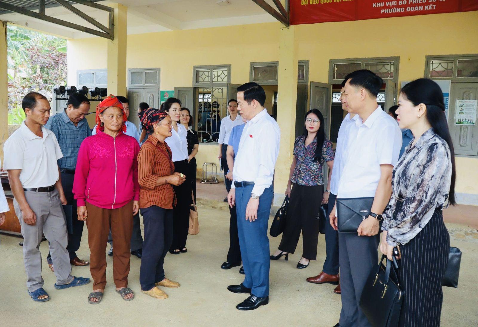 Đoàn Đại biểu HĐND hai cấp tiếp xúc cử tri tại phường Đoàn Kết